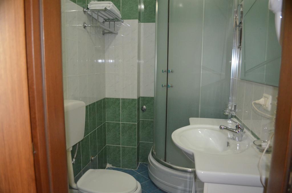 Hotel Dyrrah Durres Ngoại thất bức ảnh